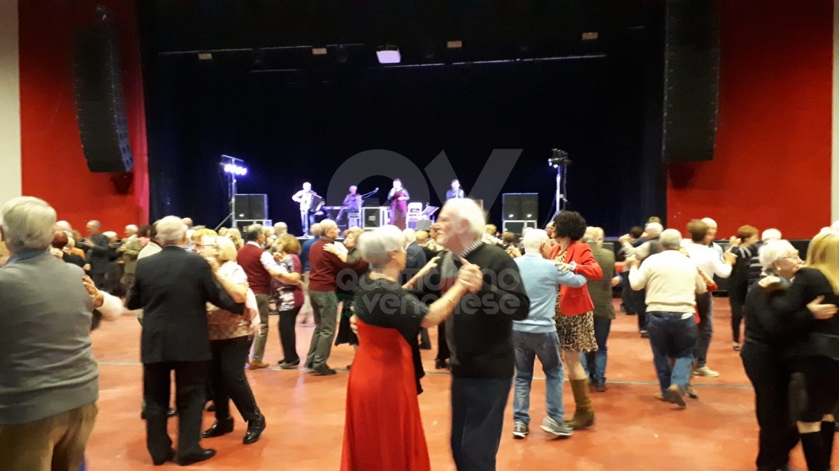 VENARIA - Grande festa al Concordia per le «Nozze d'oro» - FOTO