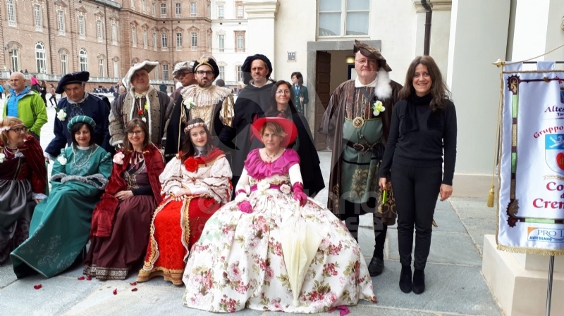 VENARIA - «Festa delle Rose»: un successo a metà per colpa della pioggia