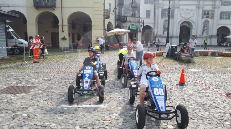 VENARIA - Va alla squadra del Polo Nord il «Mini Palio dei Borghi» - FOTO