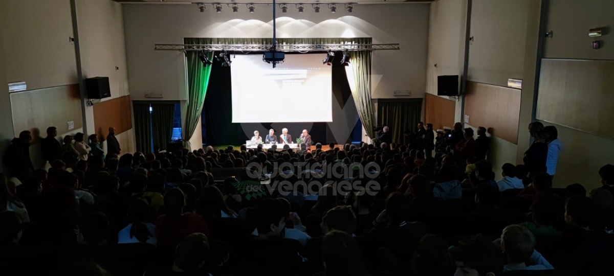 GRUGLIASCO - Gasperini regala un campo da calcio a 5 in Borgata Fabbrichetta - FOTO