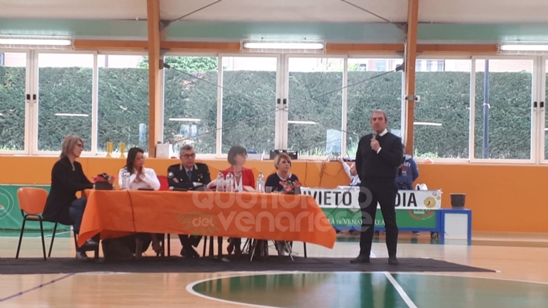 VENARIA - Lucia Annibali alle scuole: «La violenza sulle donne e di genere è un problema culturale»