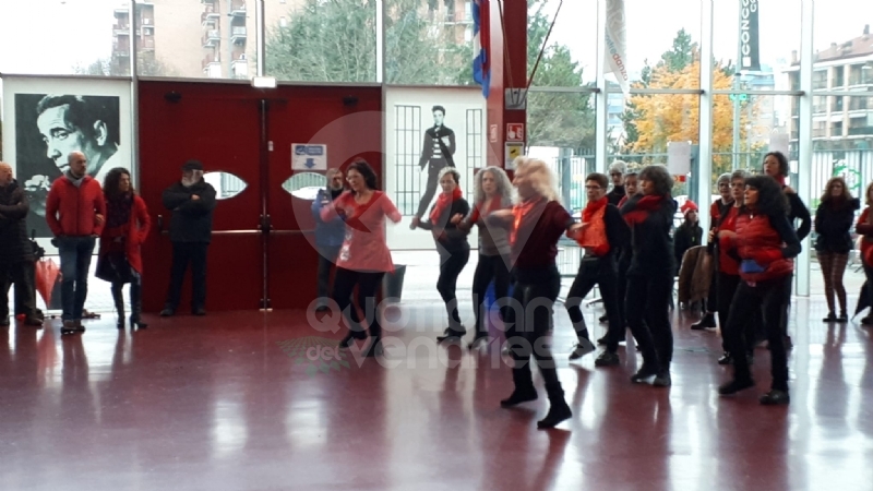 VENARIA-DRUENTO - Violenza sulle donne: flash mob e dibattiti per mantenere alta l'attenzione