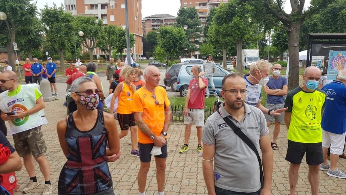 VENARIA - Oltre 200 atleti alla 12esima «StraVenaria»: ha vinto la solidarietà - FOTO
