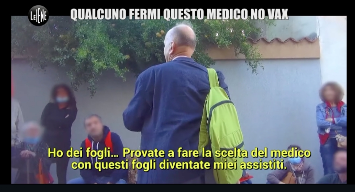 BORGARO - «Le Iene» nello studio del dottor Delicati: «Non mi curo di loro e vado avanti» - FOTO