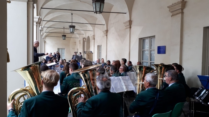 VENARIA - «Festa delle Rose»: un successo a metà per colpa della pioggia