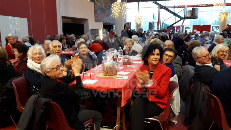 VENARIA - La città ha festeggiato le «nozze d'oro» di oltre 60 coppie venariesi