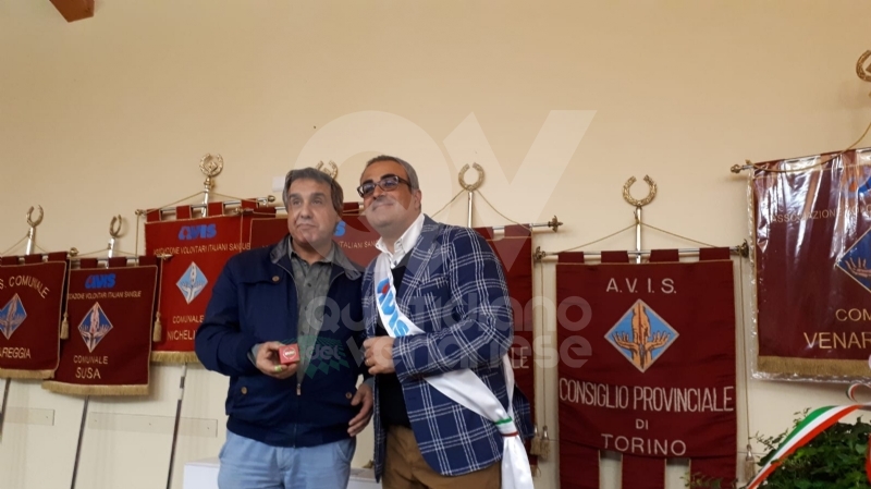 VENARIA - L'Avis dona alla città quasi 4mila euro per l'acquisto di nuovi giochi per i bambini
