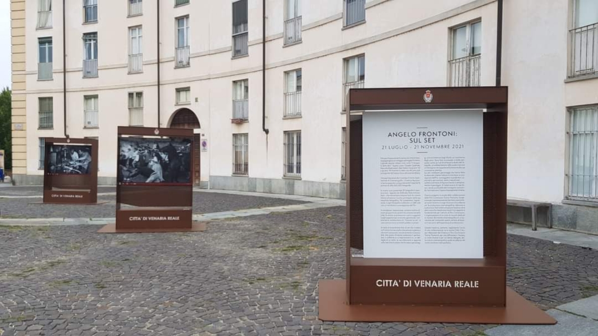 VENARIA - Con la mostra del «fotografo delle dive», la Reale si tuffa nella cultura cinematografica - FOTO