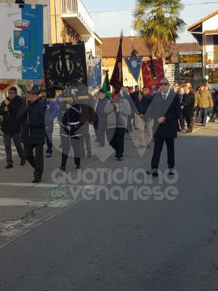CAFASSE - Oltre 500 persone per l'ultimo saluto all'ex sindaco Giorgio Prelini.