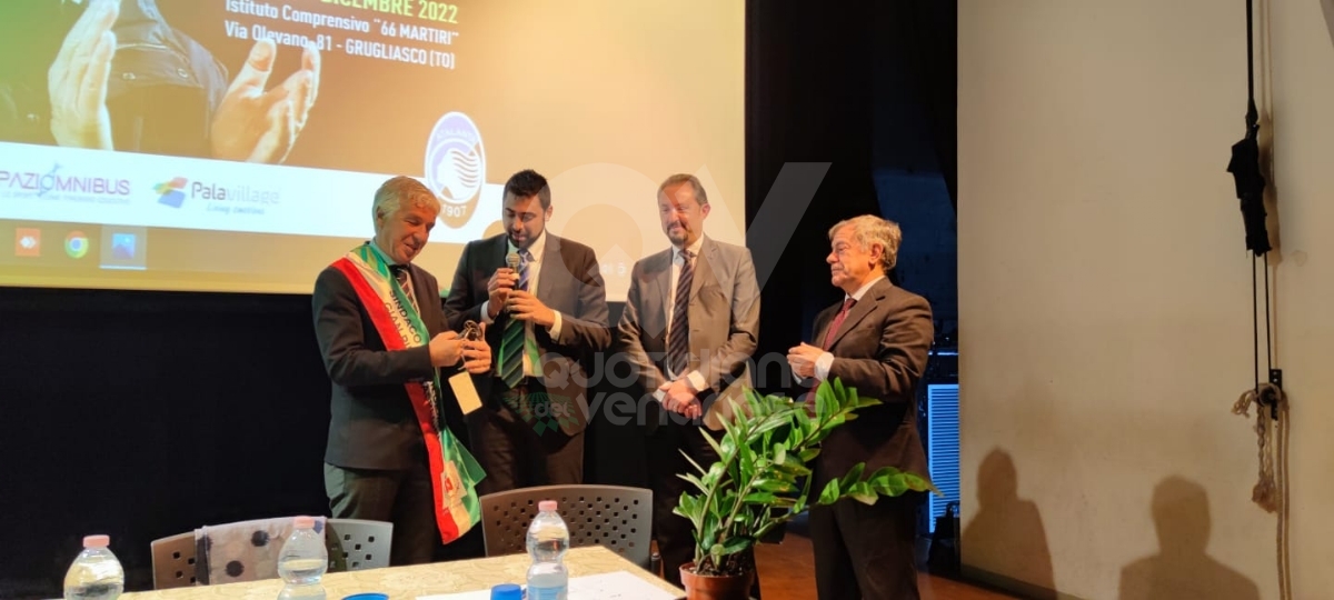 GRUGLIASCO - Gasperini regala un campo da calcio a 5 in Borgata Fabbrichetta - FOTO