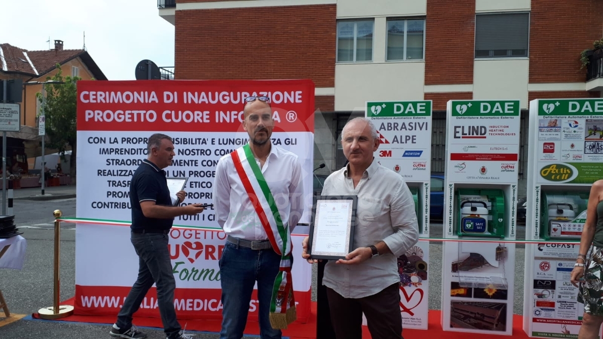 VENARIA - La Reale è sempre più cardioprotetta: altri 5 defibrillatori con il progetto «Cuore inForma» - FOTO