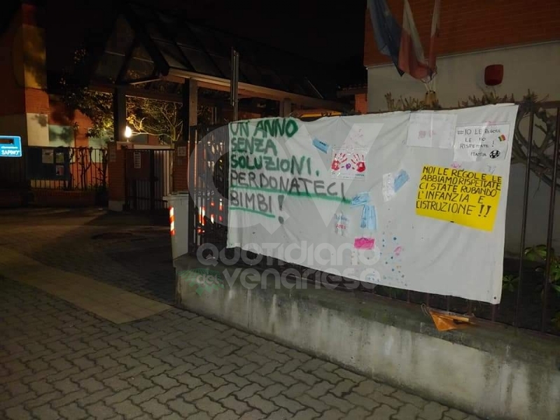 SAVONERA - Scuola in dad, continua la protesta: «Non spegnete mai il sorriso dei bambini»
