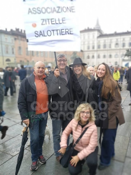 TORINO - In piazza per sostenere la Tav da tutti i Comuni della zona - FOTO