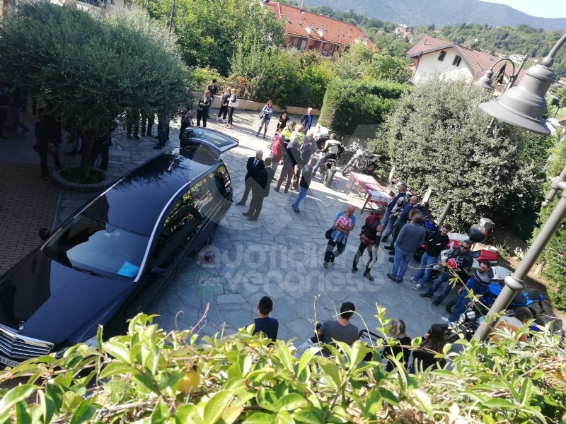 GIVOLETTO - Un rombo di motori per l'ultimo saluto ad Andrea Mandrini