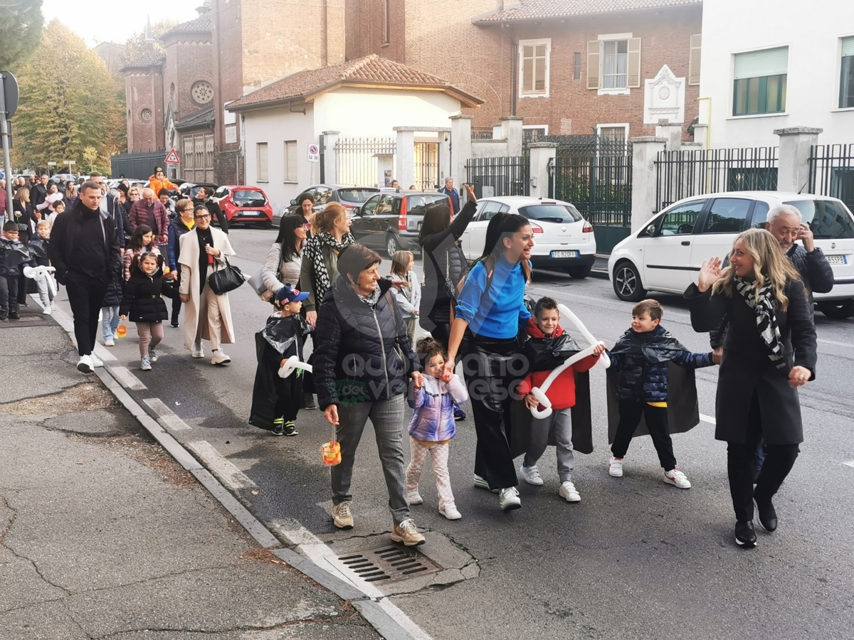 VENARIA - Le «Lanterne di San Martino»: protagonisti i bimbi dell'Asilo di Altessano - FOTO