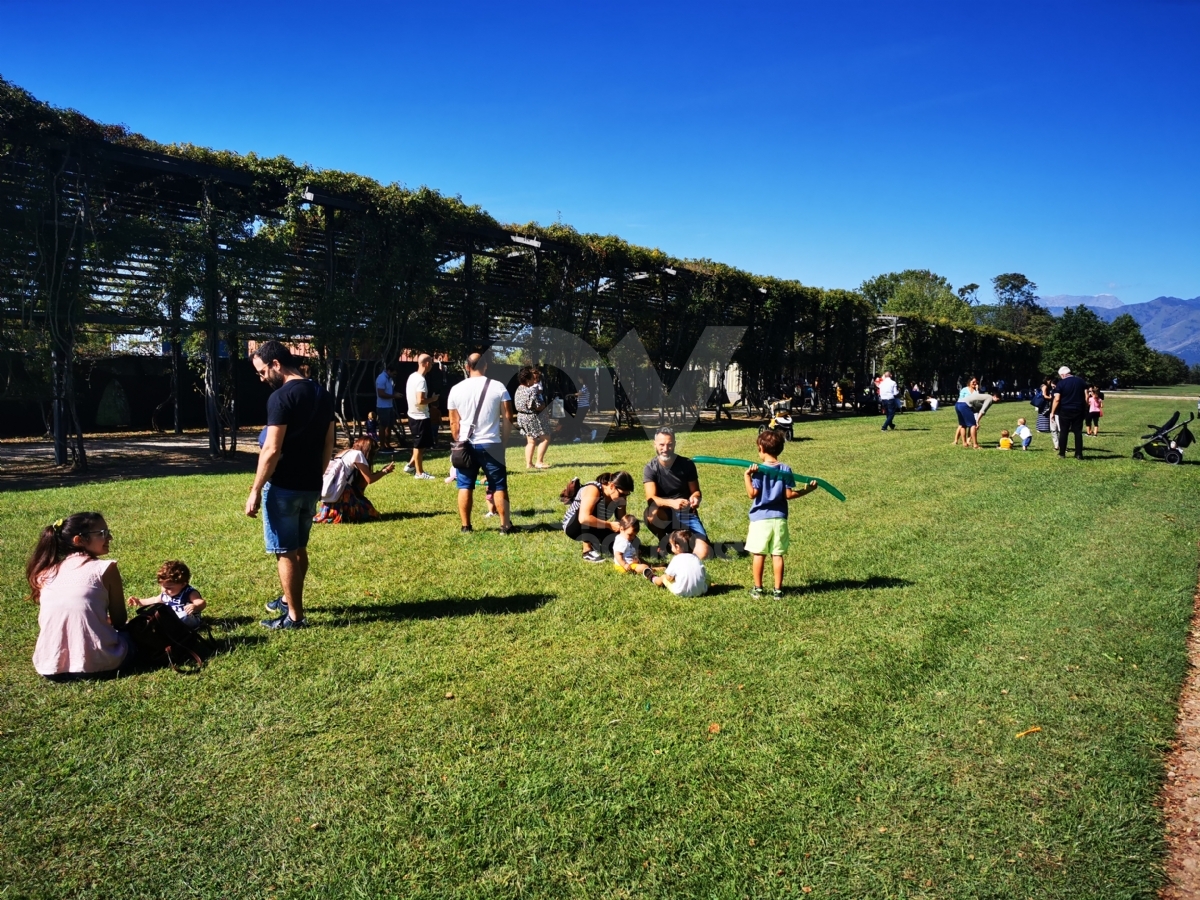 VENARIA-ALPIGNANO-BORGARO-CASELLE - 500 famiglie alla «Festa della Nascita» nei Giardini della Reggia - FOTO