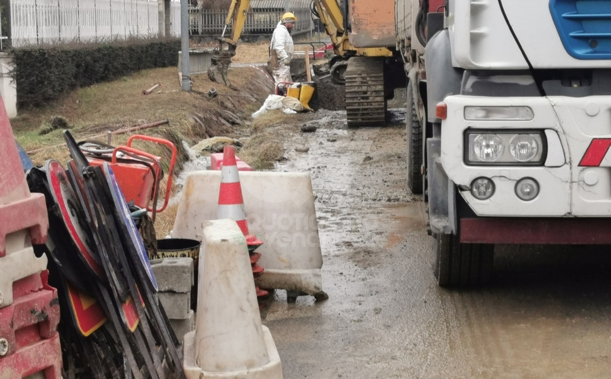 VENARIA - Guasto idrico in via Stefanat: continuano i lavori. Come si può chiedere il risarcimento da parte di Smat