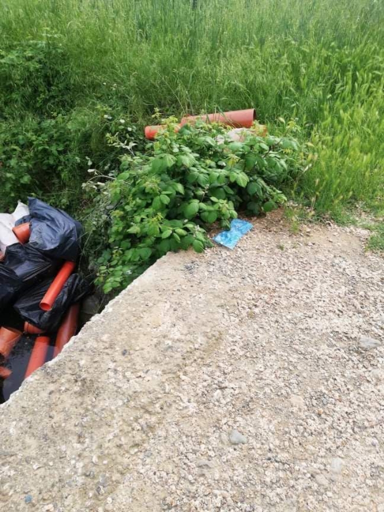 GRUGLIASCO-RIVOLI - Pizzicato l'autore degli abbandoni e degli sversamenti nella bealera di corso King - FOTO