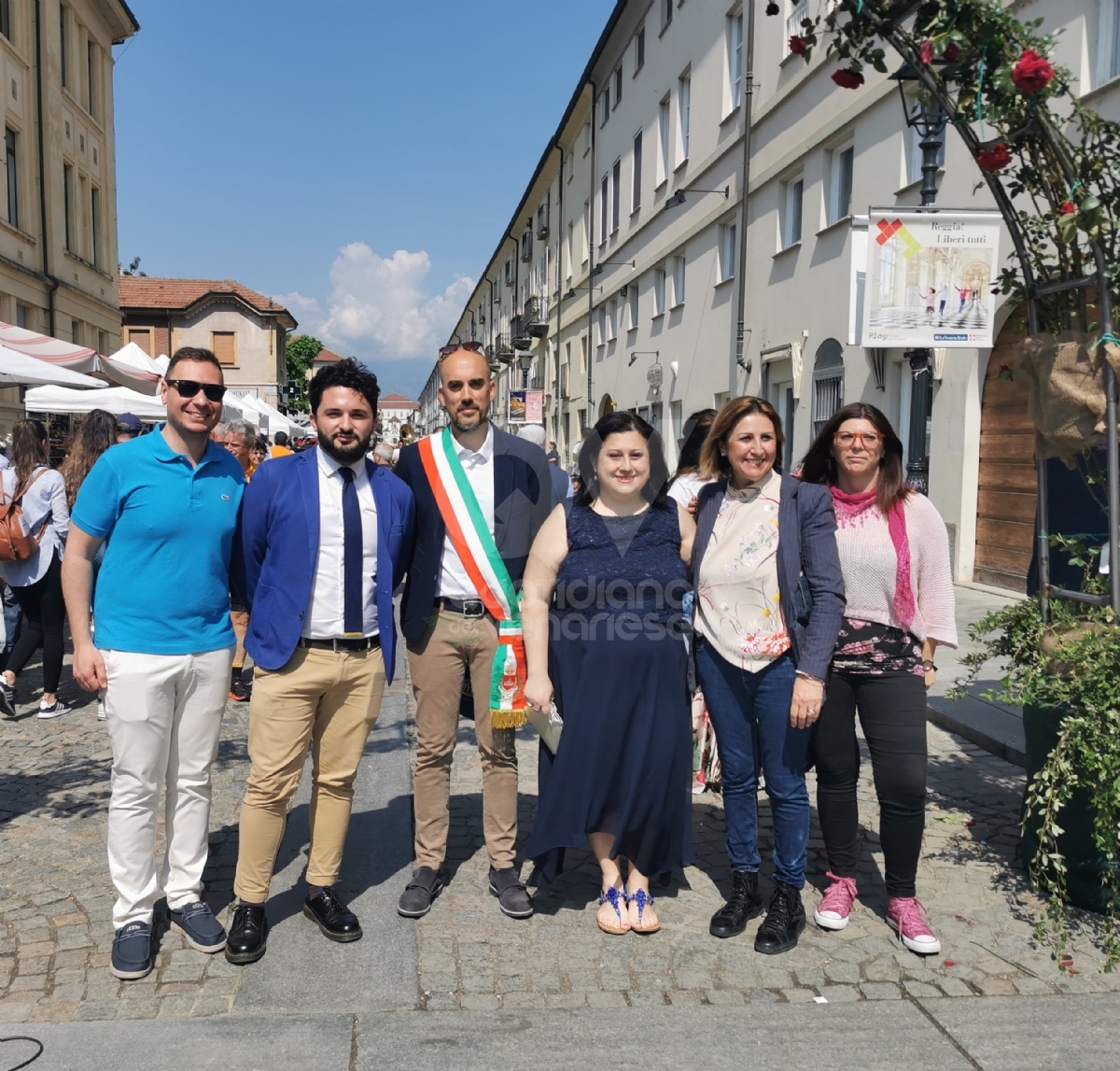 VENARIA - Iniziata la «Festa delle Rose»: due giorni all'insegna di fiori, prelibatezze e spensieratezza - FOTO