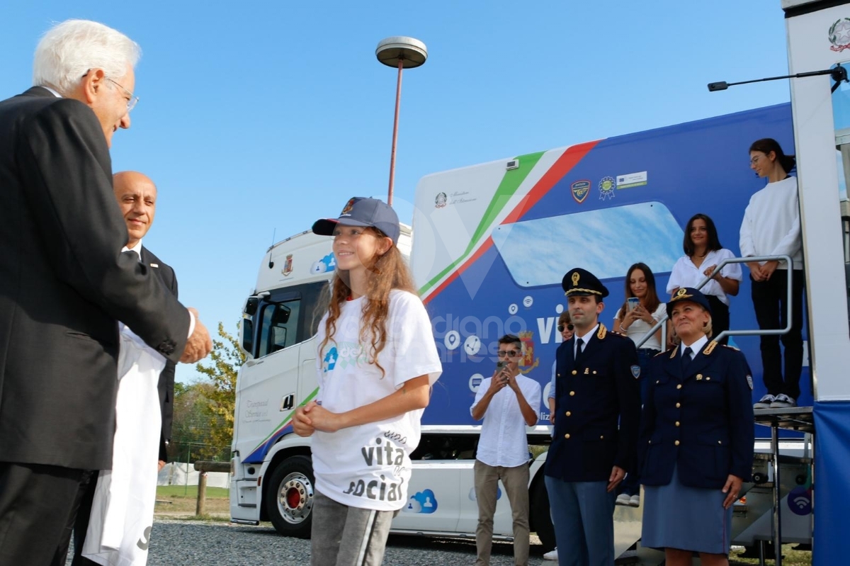 GRUGLIASCO - Mattarella al «Curie-Vittorini» per l'inaugurazione dell'Anno Scolastico: «Senza istruzione, rischio declino collettivo» - FOTO