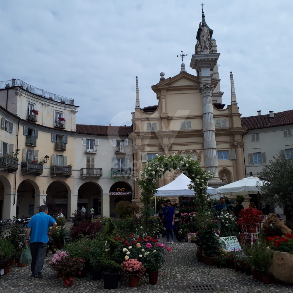 VENARIA - Cala il sipario sulla «Festa delle Rose»: semplicemente un successo - FOTO
