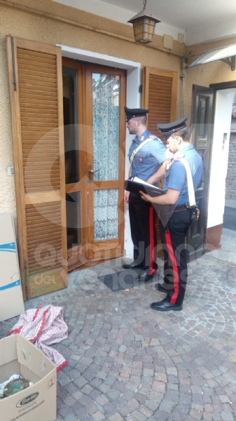 VENARIA - In manette la banda «dei guanti bianchi»: hanno rubato in diversi alloggi