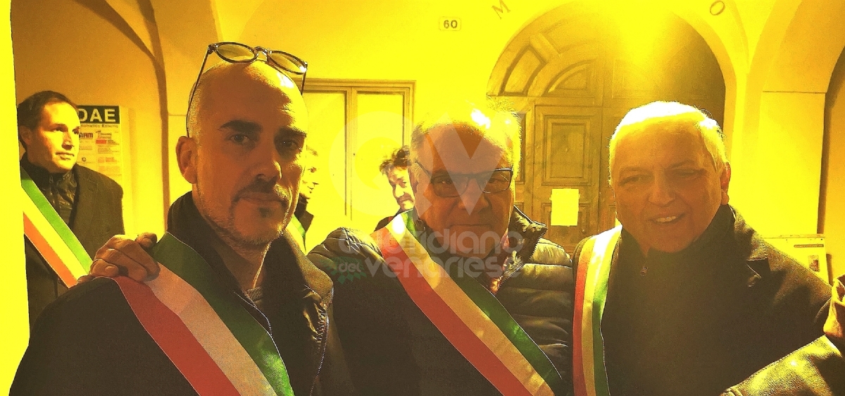 VENARIA-SAN GILLIO-DRUENTO - I sindaci sono con Alberto Rostagno: «Il Governo intervenga sulle responsabilità degli amministratori» - FOTO E VIDEO