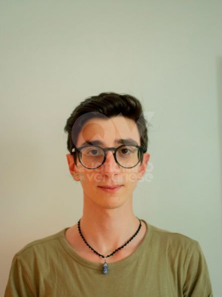 VENARIA - Dopo la maturità, il futuro dei 100 e 100 con lode del Liceo Juvarra sezioni R, S e L - FOTO