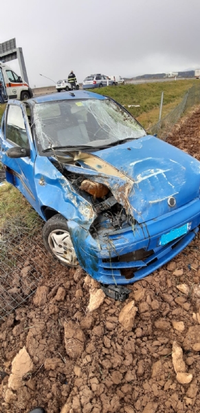 RIVOLI - Perde il controllo dell'auto e finisce fuori dalla tangenziale: ferito 22enne