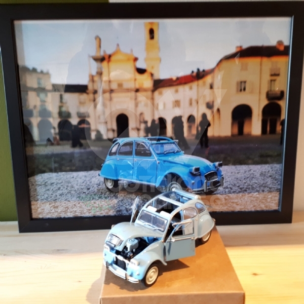 VENARIA - «Auto Mini Retrò»: una particolare mostra fra modellini e fotografie
