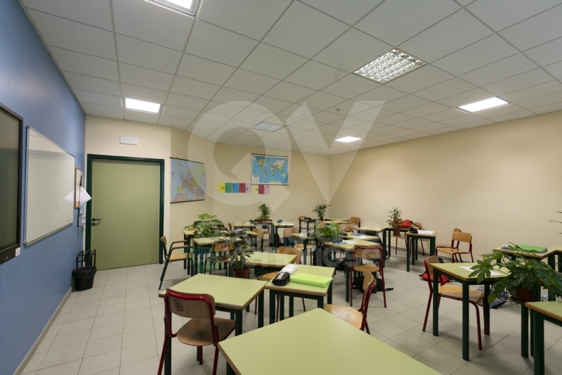 RIVOLI - L'istituto superiore Natta prima scuola italiana nella sanificazione anti Covid delle aule