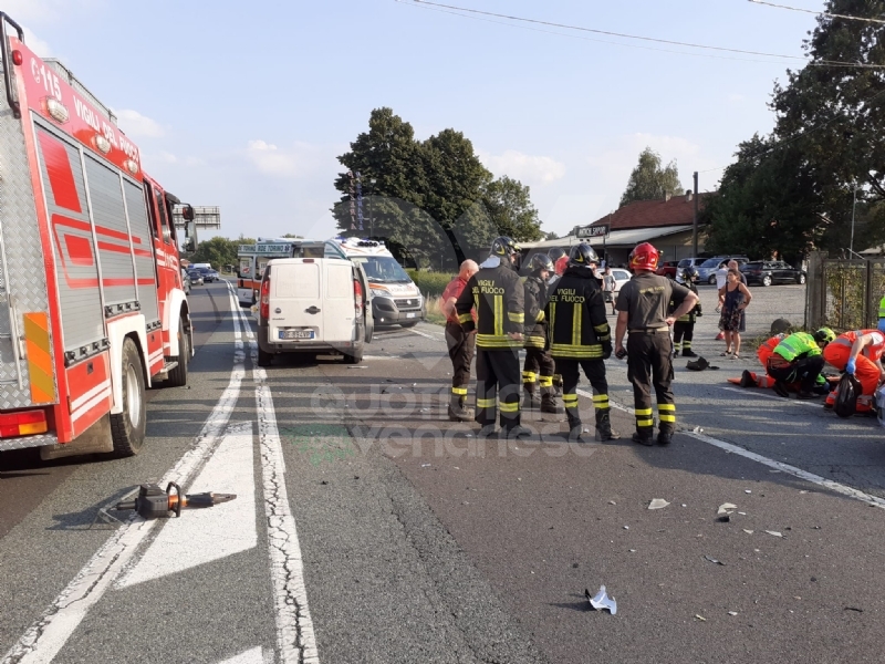 TRAGEDIA SULLA DIRETTISSIMA - Scontro tra due auto davanti alla Tamoil: morto un uomo di Fiano - FOTO