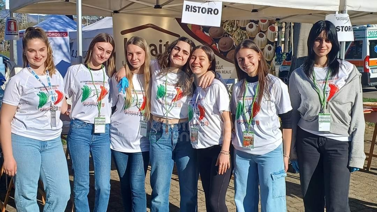VENARIA - Una marea di gente per la «StraVenaria» e la «21 Reale» - FOTO E VIDEO