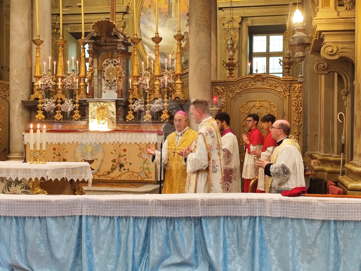 VENARIA - Tantissimi fedeli per la Festa della Consolata a Santa Maria - FOTO