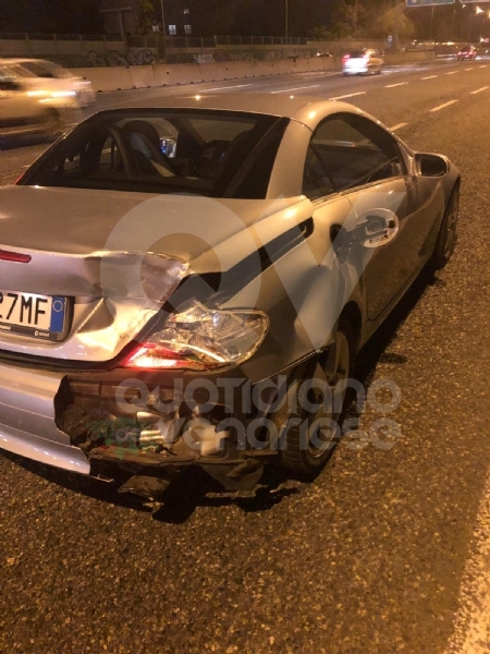 RIVOLI - Provoca un incidente in tangenziale con la sua moto: era ubriaco