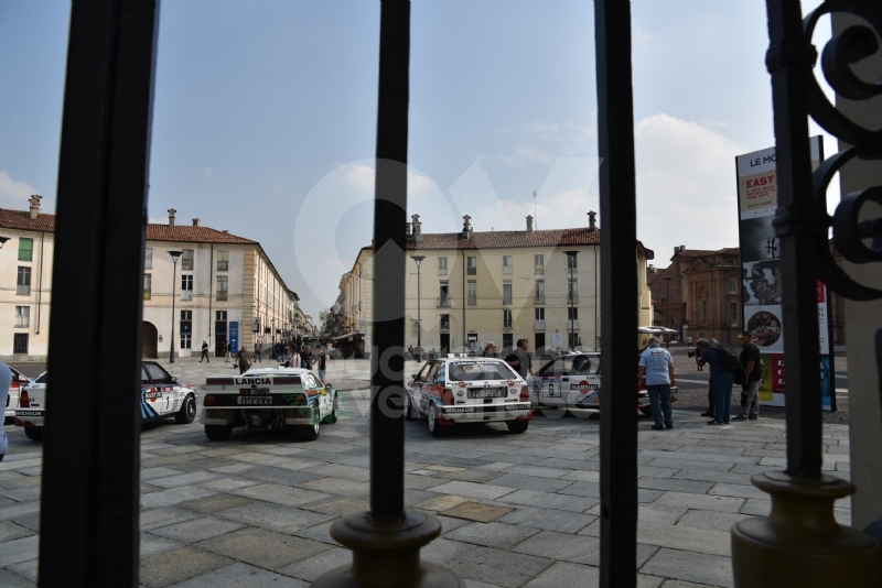 VENARIA - Davanti alla Reggia ecco le Lancia Delta che hanno fatto la storia dei mondiali rally