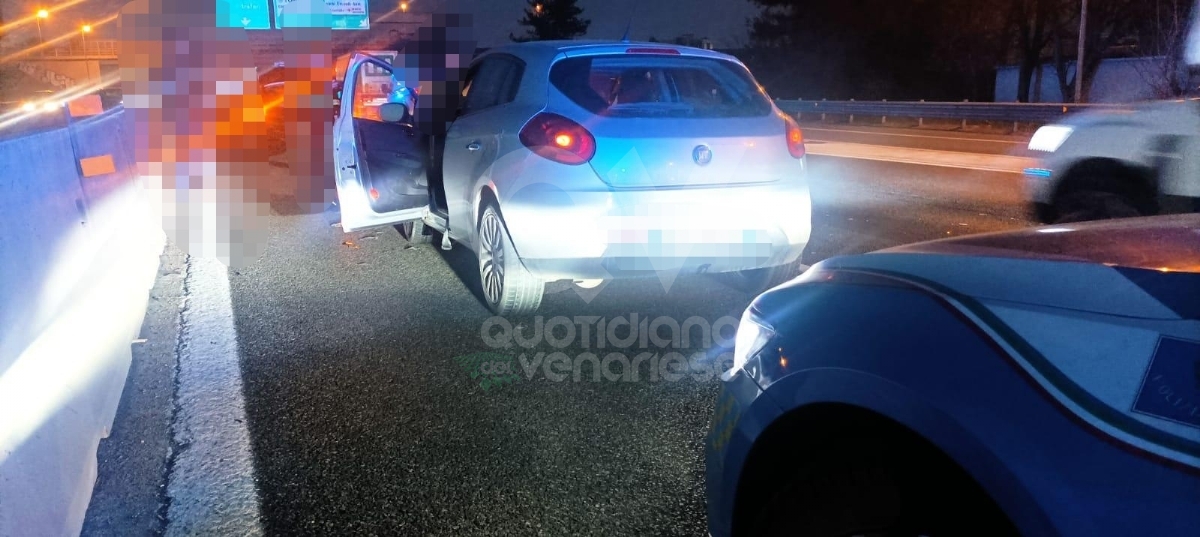 INCIDENTE IN TANGENZIALE A RIVOLI - Code e disagi per il tamponamento fra tre auto - FOTO