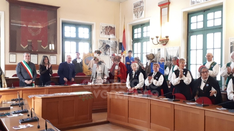 VENARIA - Al via il Real Carnevale: consegnate le chiavi della Città al Lucio e alla Castellana