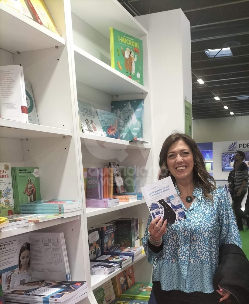 VENARIA - Un «Salone del Libro» dal sapore venariese: tanti gli scrittori della Reale - FOTO