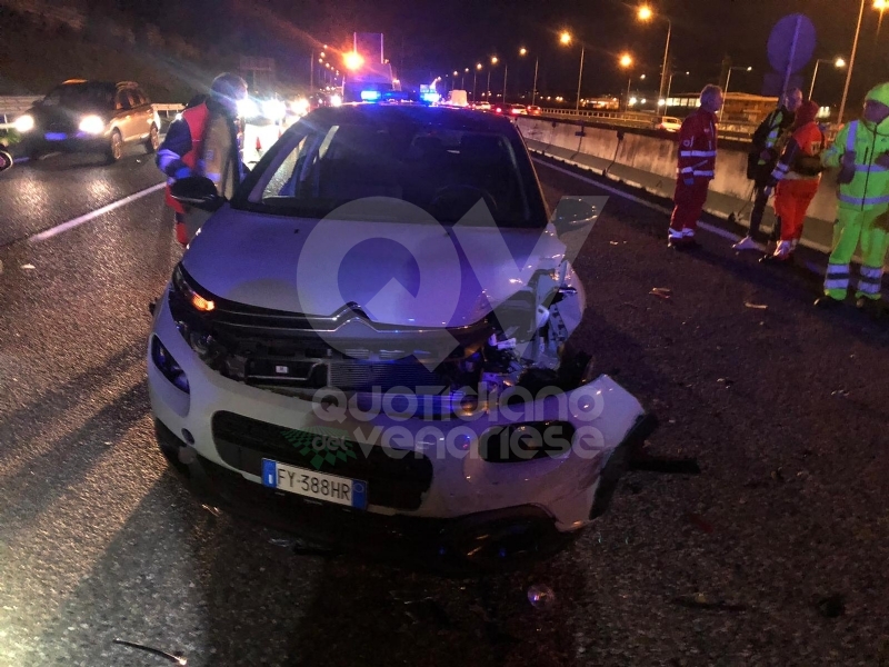 VENARIA - Auto provoca doppio tamponamento e fugge via: 4 persone ferite, tra cui un bimbo di 3 mesi