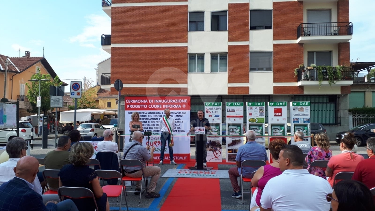 VENARIA - La Reale è sempre più cardioprotetta: altri 5 defibrillatori con il progetto «Cuore inForma» - FOTO