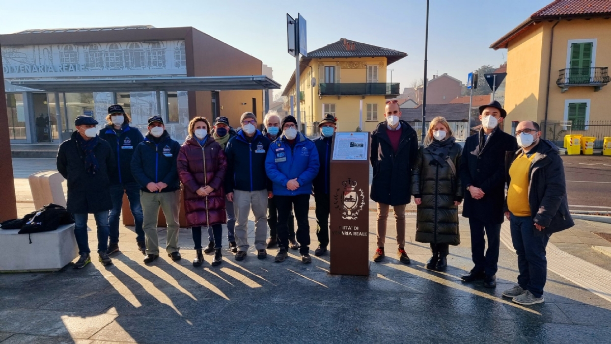 VENARIA - La storia della città attraverso totem, pannelli e QR Code: il regalo di Pro Loco e Liceo Juvarra - FOTO