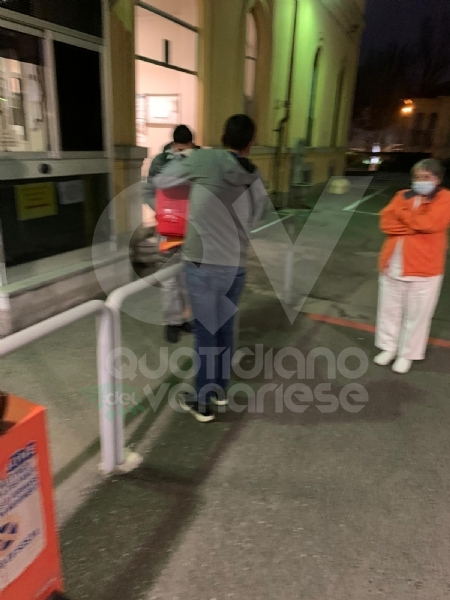 VENARIA-TORINO - Pizze e calzoni per medici e infermieri impegnati nel curare i malati di Coronavirus