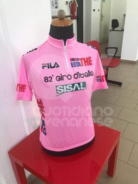 VENARIA REALE SI COLORA DI ROSA - E' IL GRANDE GIORNO DEL GIRO D'ITALIA - FOTO