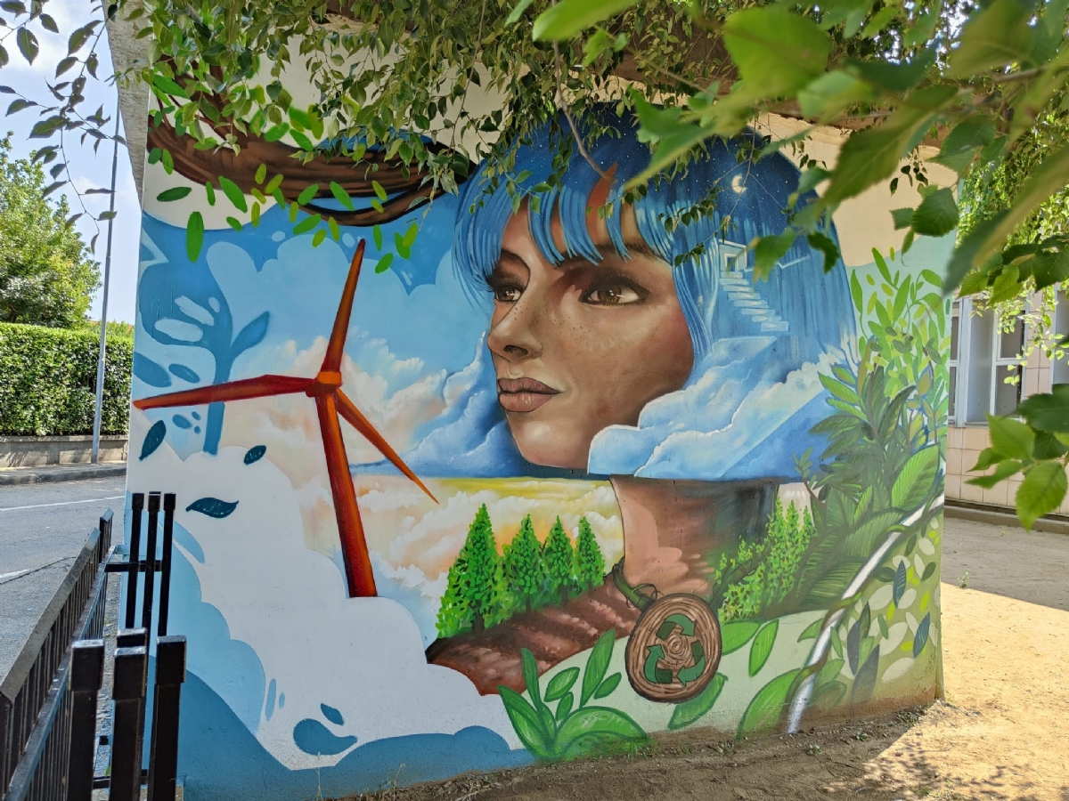 DRUENTO - Il nuovo murales ambientalista sull'importanza del ciclo dei rifiuti - FOTO