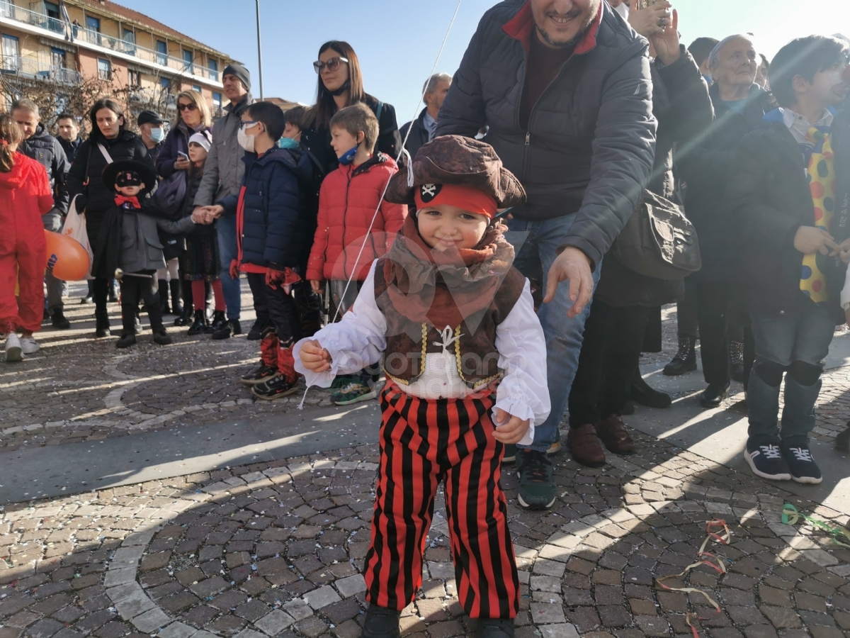 VENARIA - Colori, allegria, musica. Ma il Real Carnevale non dimentica l'Ucraina - FOTO