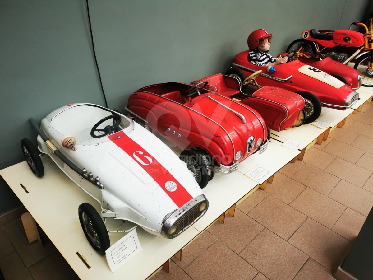 VENARIA - La mostra «Auto a pedali» di Antonio Iorio: un bellissimo tuffo nel passato - FOTO