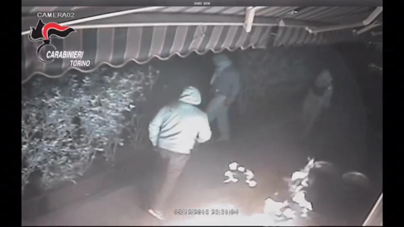 RIVOLI - Avevano bruciato un ristorante: nei guai una donna e due uomini - FOTO E VIDEO