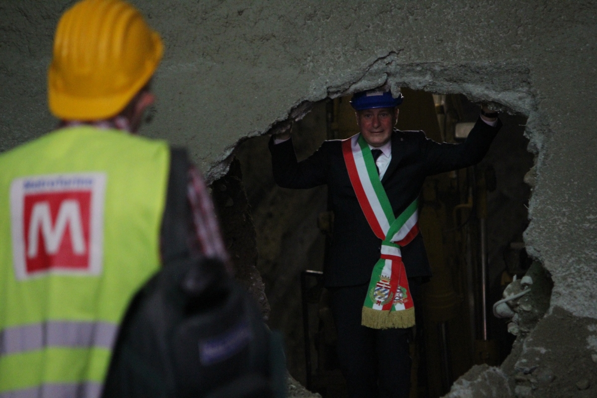 COLLEGNO - La fermata metro Certosa è sempre più realtà: finito il primo tratto del tunnel FOTO