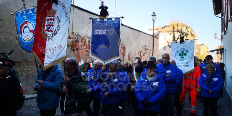 BORGARO - Più di mille persone per l'estremo saluto all'ex sindaco Vincenzo Barrea - FOTO